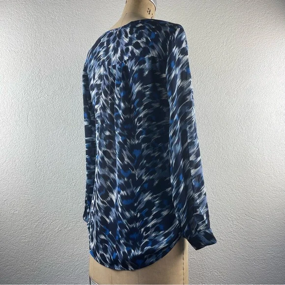 Joie l XS Silk Blue Animal Leopard Print Pleated V neck Henley Blouse Shirt Top Blouses